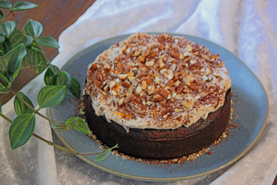 Zuckerfreier Schokokuchen mit Datteln und Bananen